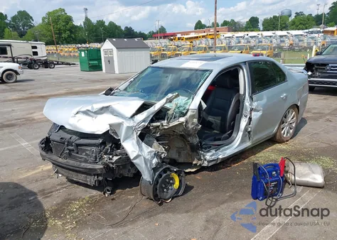 2010 Volkswagen Jetta Wolfsburg Edition from USA, damaged, VIN 3VWRJ7AJ8AM073469